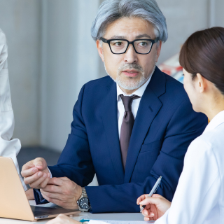 シニアエンジニア